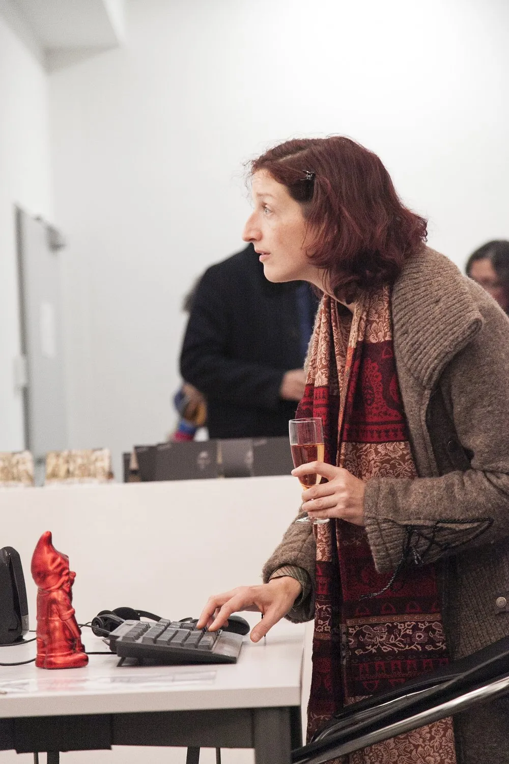 Ausstellung From Darkness Schwerpunkt Wissenschaft und Kunst