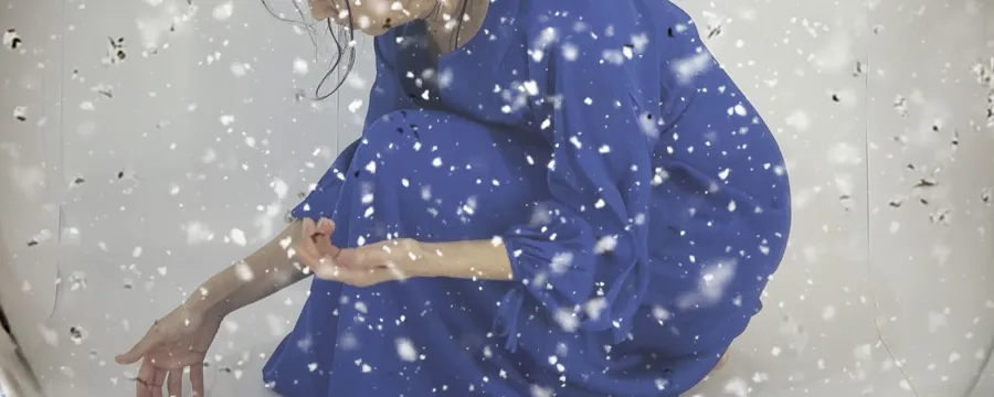 Snow memories of Mara Vivas in the AR installation Idyll